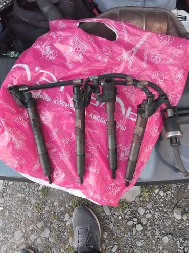 18 disk təkər: Tayota carolla 1.4 mator e15 farsunkası satılır. İşlək vəziyyətdədi — 1