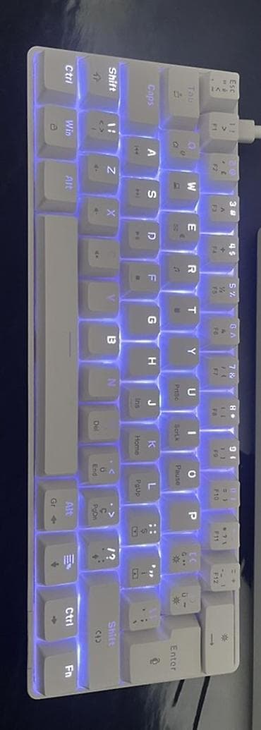 honor magic 8: Red Switch 60% klaviatura 2-3 ay səliqəli vəziyyətdə işlənib.15 Günden — 3