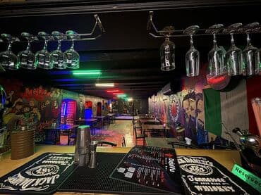 аренда помещений под ресторан: Bakının tam mərkəzində yerləşən məhşur Deja Vu Pub restoranı satılır! — 7