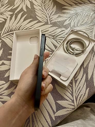 telefon kabloları: IPhone 13, Midnight, Face ID — 4