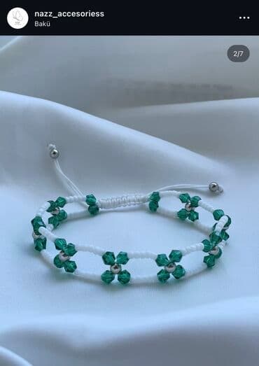 Saç aksesuarları: İkili muncuqlu qolbaq – çiçək motivli - Model: makrame bağlamalı — 2