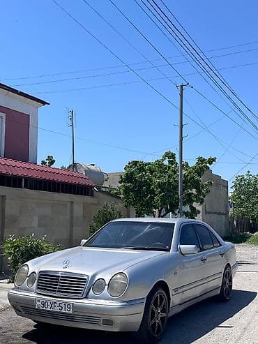 mercedes w202 fara: Mercedes-Benz E-Class W210 sedan - Kuzov: sedan, gümüşü rəng - Nömrə — 3