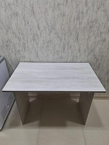 Kompüter masası, Açılmayan, Laminat, Dördbucaq masa