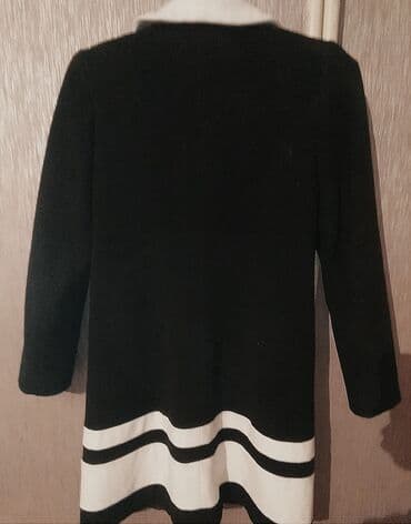 qara hicab: Rossiyadan oranin brendi polu-klassik palto satilir, S/M razmerlere — 3