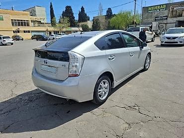 masin ucun bantik: Toyota Prius: 1.8 l | 2010 il — 6