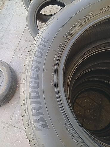 man sat: İşlənmiş Şin Bridgestone 225 / 65 / R 17 — 8