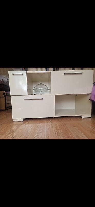 evimiz mebel: İşlənmiş, Düz TV altlığı, Polkalı — 1