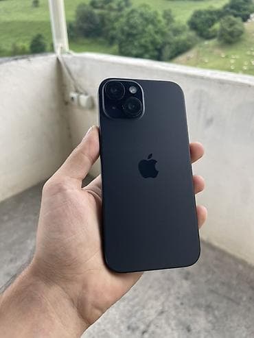 apple 5 s: IPhone 15, 128 GB, Qara, Face ID — 1