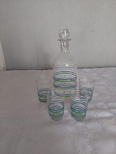 Rəng - Ağ, Şüşə