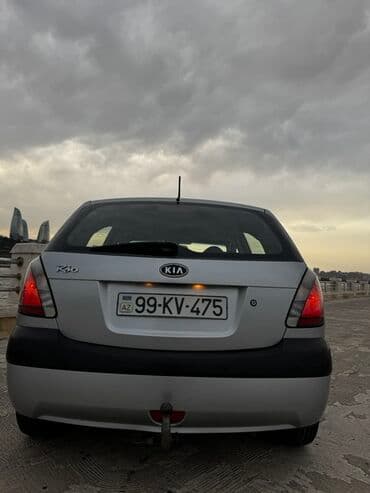 машина под выкуп бишкек: Model: Kia Rio hatchback Kuzov: 5 qapılı, gümüşü rəng Yanacaq: Benzin — 12
