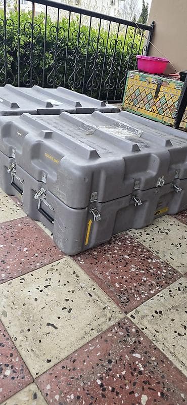 Amerika sefirliyinden alinan Sənaye tipli plastik nəqliyyat/avadanlıq — 1