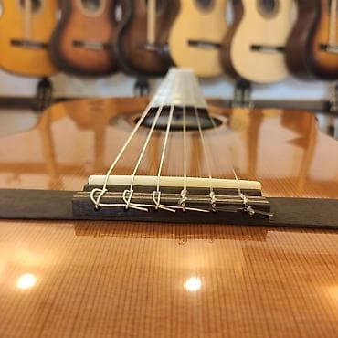 akustik gitara: Elektro klassik gitara Cordoba C5-CE Üst: Bərk sidr ağacı Qol: Gül — 2