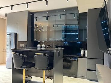 Mənzillər: İcarəyə verilir 3 otaqlı yeni tikili 100 m², Ağ şəhər q. Kateqoriya — 4