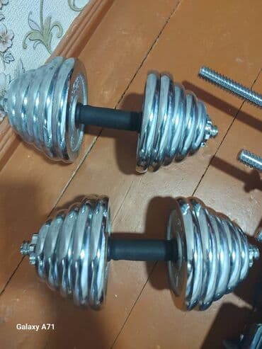 işlənmiş idman alətləri: 40 kg nerj dumbell 55 kg çamadan desti Bench press üçün stoyka — 4