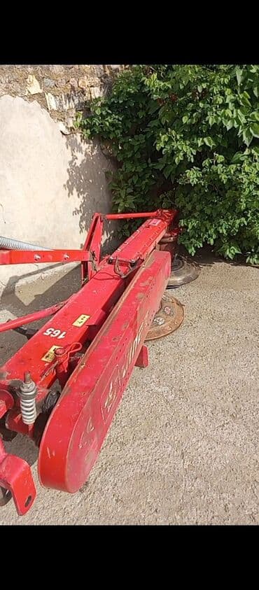 traktor altlıqlı ağ bosonojkalar: Islek veziyyetde — 1