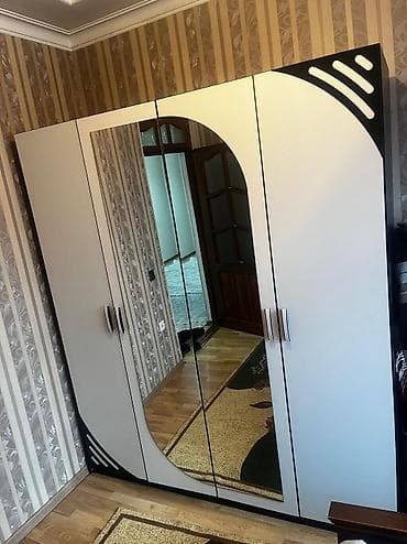 *Fəridə* Qiymət *200 Azn* Yaxşı vəziyyətdə *Dolab* problemi yoxdu