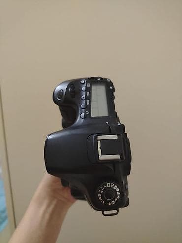 eos 60d: Canon 60 de 
baterya qirib 
çantası . 20.ka probeqi var — 4