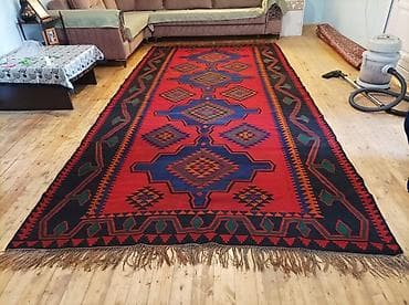 Əl toxuması xalça 1960 ın xalçasıdır uzunluğu:4 metr eni:1.90 metr -