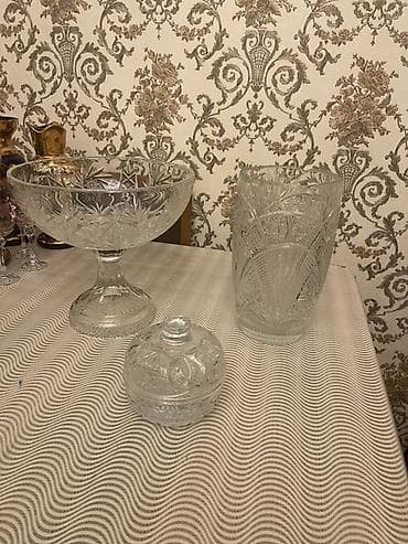 Столовые приборы: Xurstal. meyve qabi 70 azm guldan 40 azm bakal 50 azm rumka 40 — 7