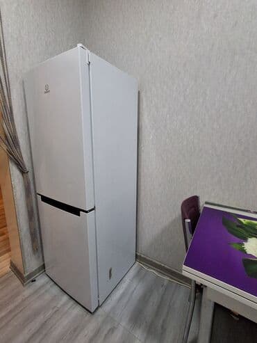 Техника для напитков: Б/у 2 двери Indesit Холодильник Продажа, цвет - Белый — 5