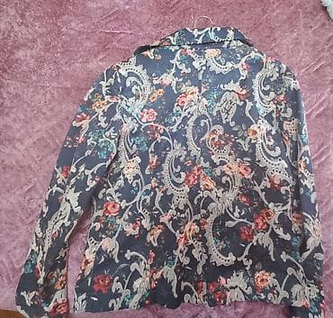 cins sumka: Qadın Blazeri – floral naxışlı - Model: qısa kəsimli, tək düyməli — 2