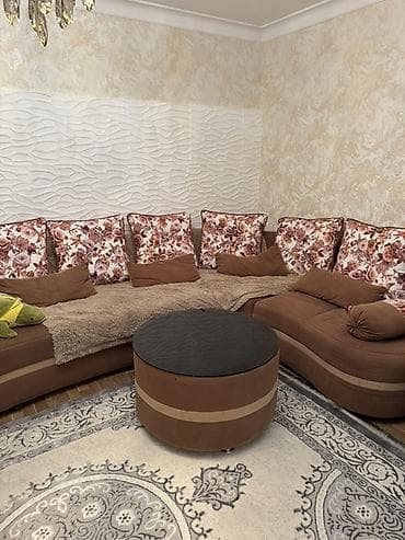 desler: Qonaq otağı mebel dəsti Tərkibi: - Geniş bufet-komod: 4 qapılı,iri — 5