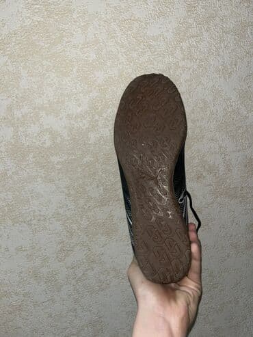 мужские кроссовки в баку: Puma futzal ayaqqabısı - Rəng: qara, ağ loqo və naxışlarla - — 3