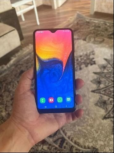 tv box android: Samsung Galaxy A10, 32 GB, rəng - Qara, İki sim kartlı — 1