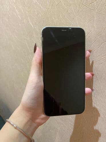 ipad 8 nəsil: IPhone 11, Ağ, Face ID — 2