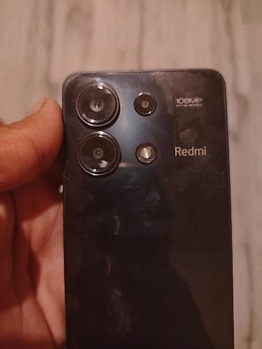 ucuz telefonlar ayfon: Redmi 13 . 128 yaddaş. smartfon . İdeal vəziyyətdədir. 2. 3 — 1
