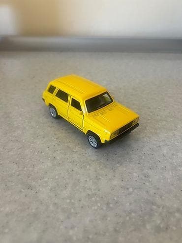 cd disk: Sarı rəngli metal oyuncaq avtomobil maketi - Korpus: möhkəm die-cast — 6