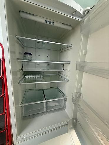 air: 2 qapılı Indesit Soyuducu Satılır, rəng - Ağ — 2