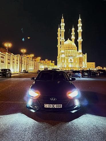 bmw 320 2000: Hyundai Elantra: 2 l | 2016 il Sedan — 1