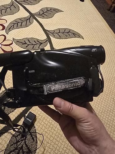 sumqa: Retro videokamera dəsti – kasetli (VHS-C) panasonic markasina aid — 5