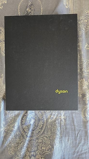 bujuterya: Dyson saç stilizə dəsti Tərkib: - Yastı oval fırça – masaj ucluqları — 2