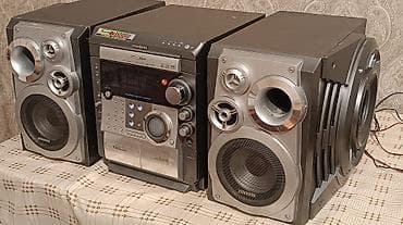 Микрофоны: Musiqi Mərkəzi "Samsung MAX VS-730" 3000watt-di. Hec bir problemi — 4