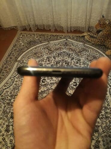 plesdeyşn 3: IPhone X, 64 GB, Qara — 9