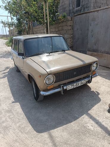 VAZ (LADA) 2102: 1.2 l | 1984 il 7206 km