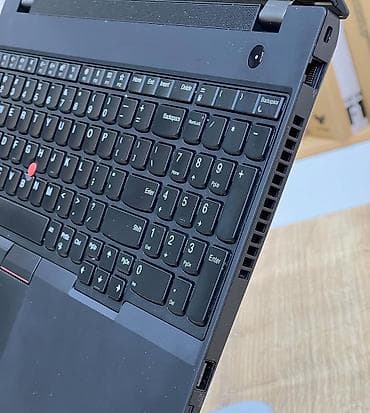 Lenovo: Lenovo ThinkPad, 15.6 ", Intel Core i5, 256 GB — 3