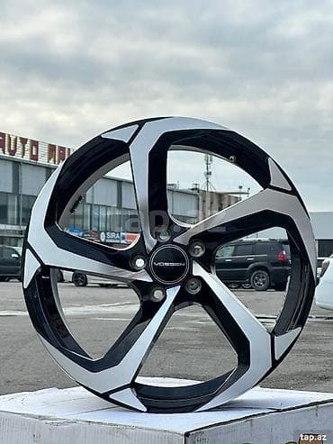 qaz çəni: Balta disk təkər 18lik. 4 disk və 4təkər satılır bir yerde tək təkdə — 1