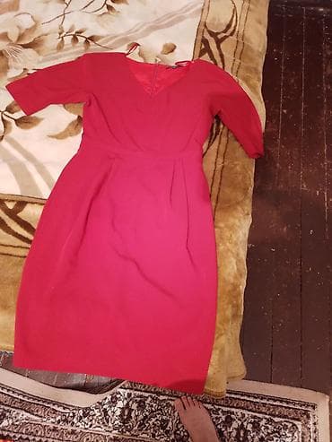 qirmizi qisa donlar: Qırmızı qadın donu - Klassik dizaynda, tək rəng – canlı qırmızı - — 1