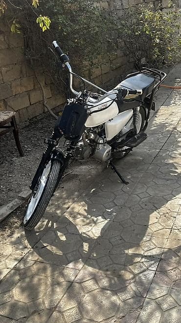 1221 traktor satisi: Salam MOTO AF 50 madelidi idial vəziyət dədi otur suür vəziyətin dədi — 1