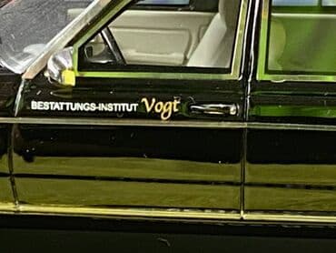 metbex tavan modelleri: Коллекционная модель Mercedes-Benz 200 W123 Hearse black 1982 Schuco — 12