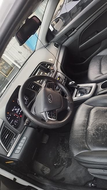 hyundai servis vakansiya: Hyundai Elantra: 1.6 л | Седан — 5
