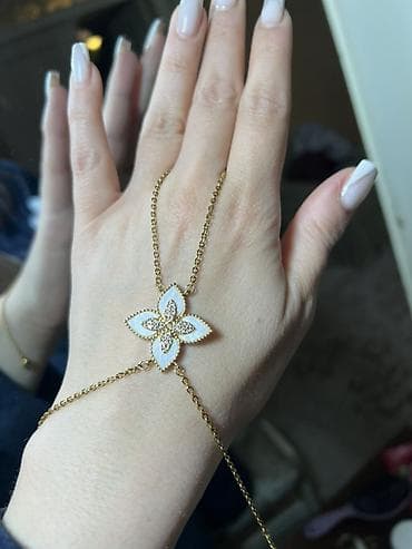 Şahmeran Qızılı zəncirli əl bəzəyi (hand chain/bracelet) - Dizayn lalafo.az -da Şahmeran Qızılı zəncirli əl bəzəyi (hand chain/bracelet) - Dizayn