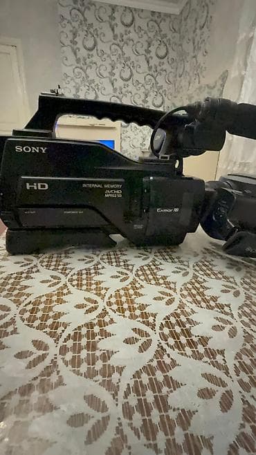 qara çanta: Sony HD peşəkar videokamera dəsti Məhsulun adı/modeli: Sony — 4