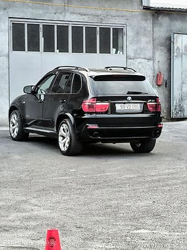 panel satış: BMW X5 (E70) – Qara rəngli, 5 qapılı premium SUV Mühərrik və ötürmə — 1