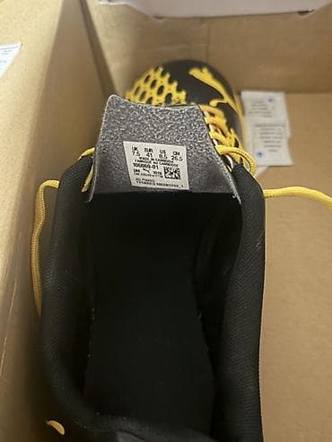 rezin bot: Puma futbol butsaları – sarı/qara rəng kombinasiyası Model kodu — 4