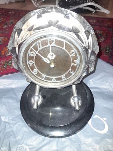 ayaq ustu saat: Antik saat — 3