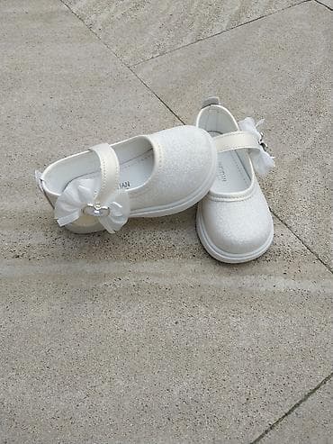 Туфли: Uşaq ayaqqabıları dəsti
Ölçüsü 19-22 — 9